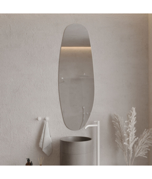Lustro DELIS – bezramowe, organiczny kształt 55×150 cm – różne kolory szkła