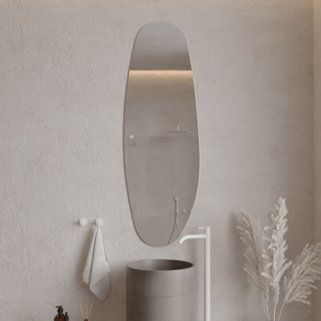 Lustro DELIS – bezramowe, organiczny kształt 55×150 cm – różne kolory szkła