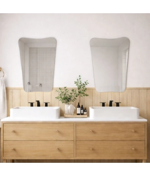 Lustro o nieregularnym...