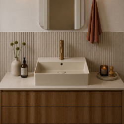 Umywalka ceramiczna nablatowa / wisząca beżowa z półką i otworem na baterie 50 x 38 cm LERA Ivory
